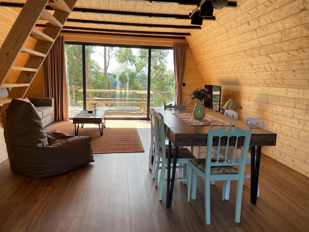 Medronho D'Ouro Bungalows Foz do Sousa Exteriör bild